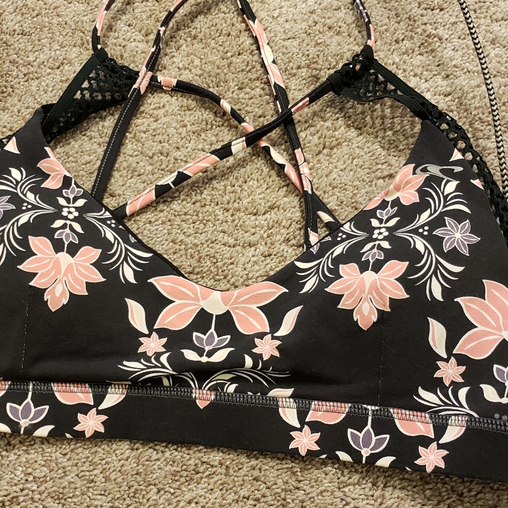 Oneill sports bra